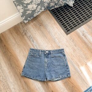 Vintage Levi’s SilverTab Denim Shorts💙